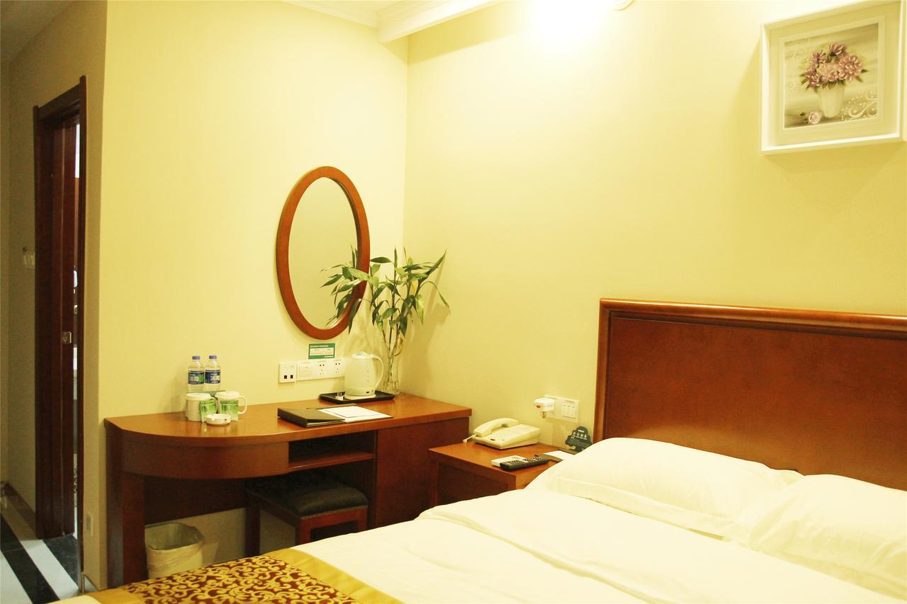 Greentree Inn Shandong Yantai Development Zone International Airport Shell Hotel Penglai Esterno foto